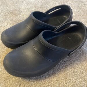 Crocs Women’s Mercy Work Non Slip Clogs